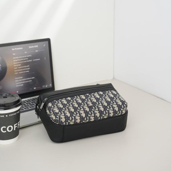 Dior ディオール Rider 2.0 オブリーク柄 メッセンジャーバッグ Christian Dior ショルダーバッグ 斜め掛け対応 都会的 人気上昇中