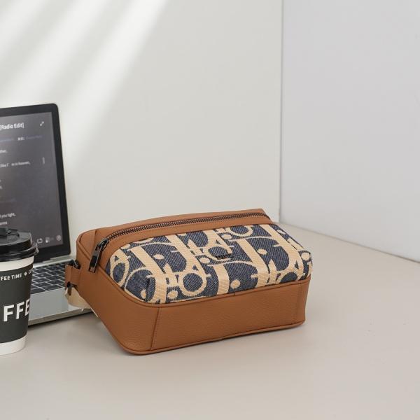 Dior ディオール Rider 2.0 メッセンジャーバッグ ジャカードロゴ柄 キャメルレザー Christian Dior クロスボディバッグ 通勤対応 注目アイテム