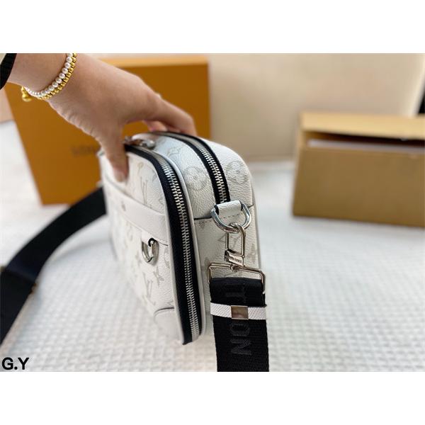 LV Alpha 2026トレンド春夏ルイヴィトンショルダーバッグコピー最高品質カジュアルスタイル