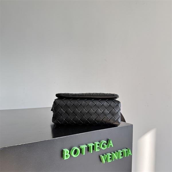 BV 26最新作 Intrecciato Mini Bag ボッテガ ヴェネタ ショルダーバッグコピー収納性抜群