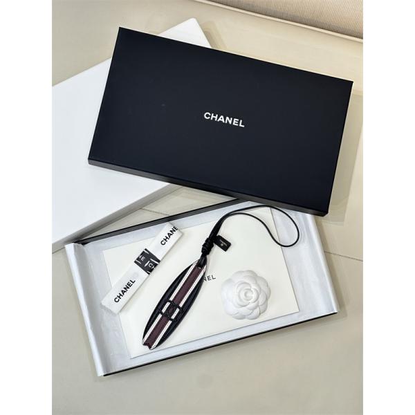 シャネルバッグチャームコピー高級感2026流行り車内用アクセサリー腰の飾り キーホルダーCHANEL