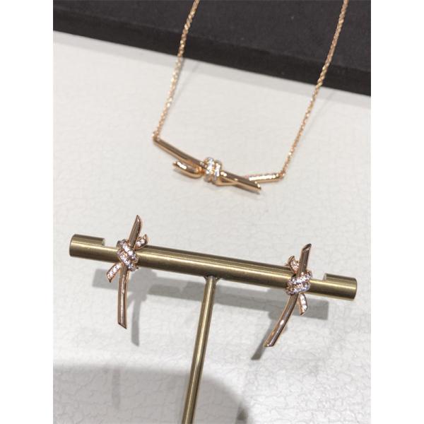 2026話題必至 Tiffany knotティファニーピアスコピートレンド高級アクセサリープレゼント最適新品