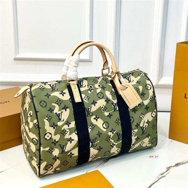 モノグラム カモフラージュ柄 人気上昇中 キーポル風 LOUIS VUITTON ルイヴィトン コピー バッグ 旅行対応 大容量スタイル