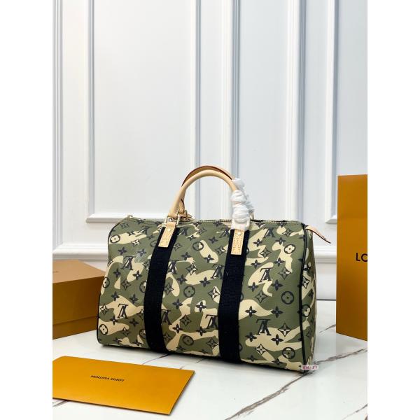 モノグラム カモフラージュ柄 人気上昇中 キーポル風 LOUIS VUITTON ルイヴィトン コピー バッグ 旅行対応 大容量スタイル