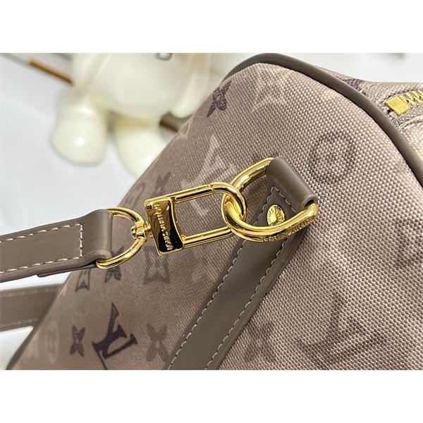 モノグラム 今季注目 キーポル風 LOUIS VUITTON ルイヴィトン コピー バッグ 旅行対応 収納力あり