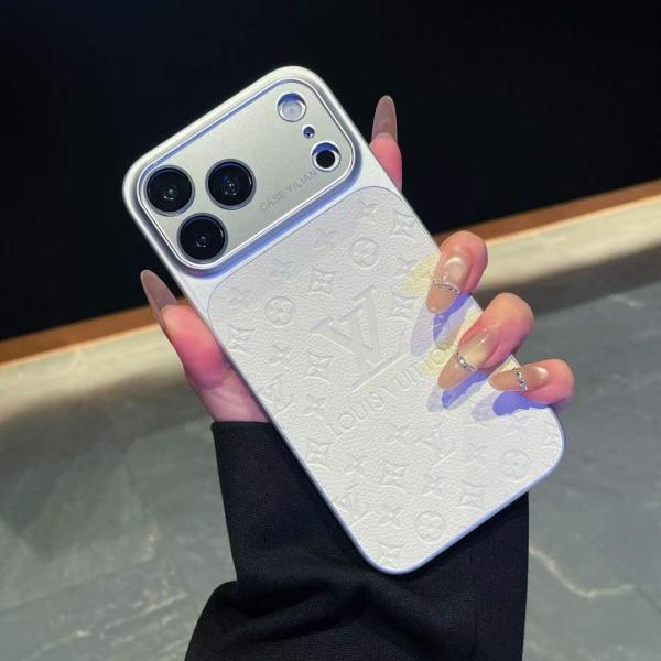 LOUIS VUITTON コピー IPHONE17 新作 スマホケース エンボス加工 軽量フィット 高級レザー風 トレンド