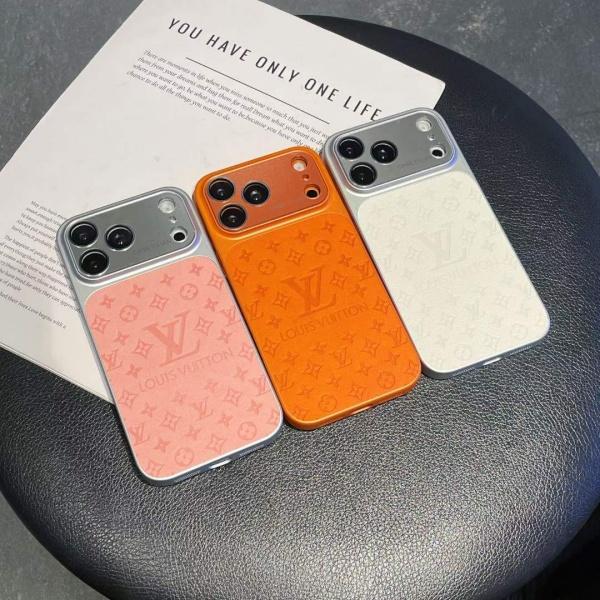 LOUIS VUITTON コピー IPHONE17 新作 スマホケース エンボス加工 軽量フィット 高級レザー風 トレンド
