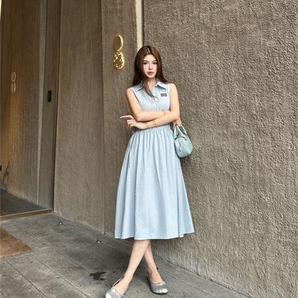 2026新作 ノースリーブシャツワンピース ギャザーデザイン MIUMIU ミュウミュウ コピー ワンピース 上品フェミニン ナチュラルガーリー