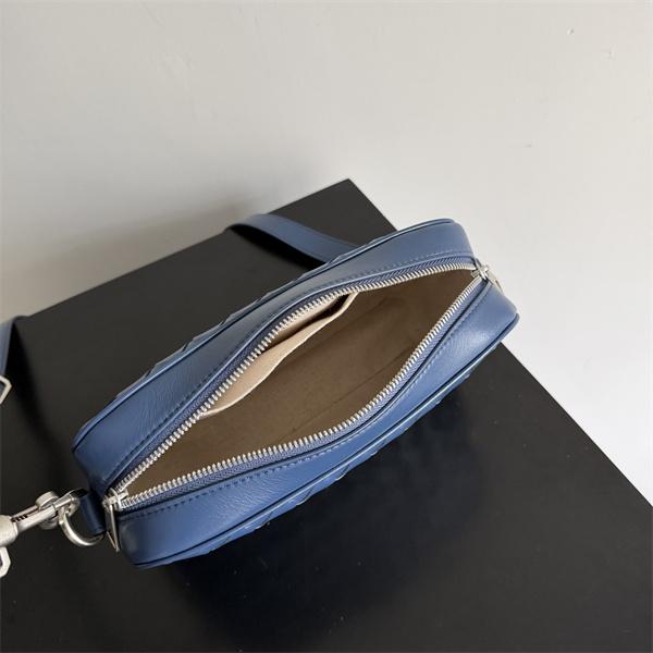 BOTTEGA VENETA INTRECCIATOボッテガ ヴェネタ カメラバッグコピーショルダー2026最新ユニセックス