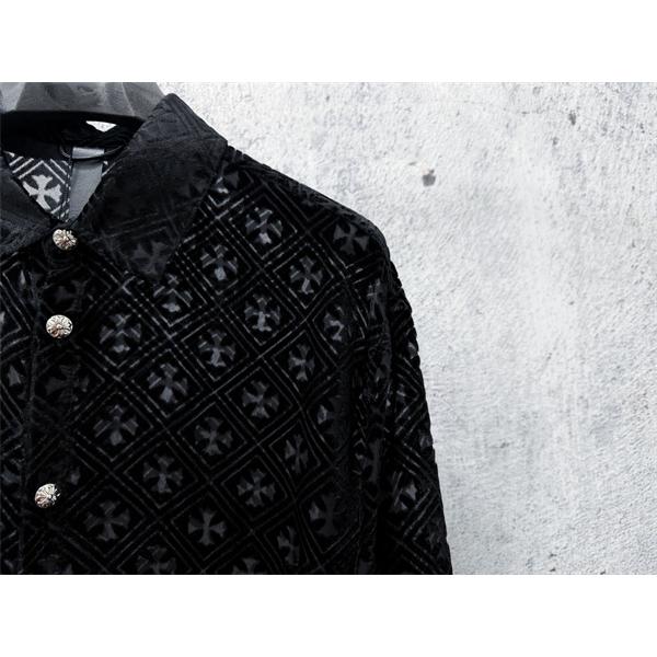  ロゴ総柄 ボタン仕様 CHROME HEARTS クロムハーツ コピー シャツ きれいめカジュアル 今季チェック