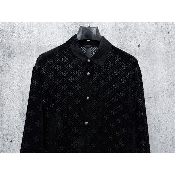  ロゴ総柄 ボタン仕様 CHROME HEARTS クロムハーツ コピー シャツ きれいめカジュアル 今季チェック