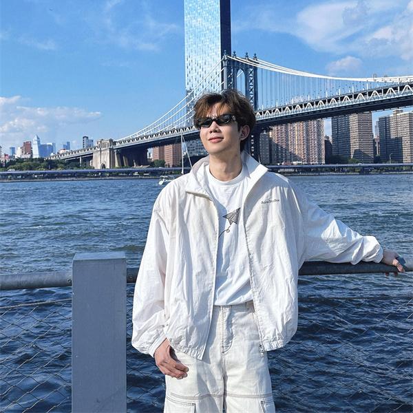 ライトジャケット フード付き 薄手アウター 春夏対応 軽量タイプ 旅行コーデ ACNE STUDIOS アクネストゥディオズ コピー ジャケット