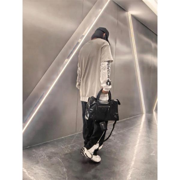 ロゴスリーブTシャツ レイヤード仕様 ルーズフィット BALENCIAGA バレンシアガ コピー Tシャツ デイリー対応 ストリート人気