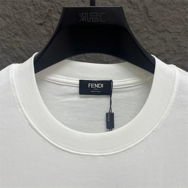 2026春夏の流行をチェック セレブや芸能人からも愛用 フェンディ半袖Tシャツ コピー FENDI激安(日本最大級)