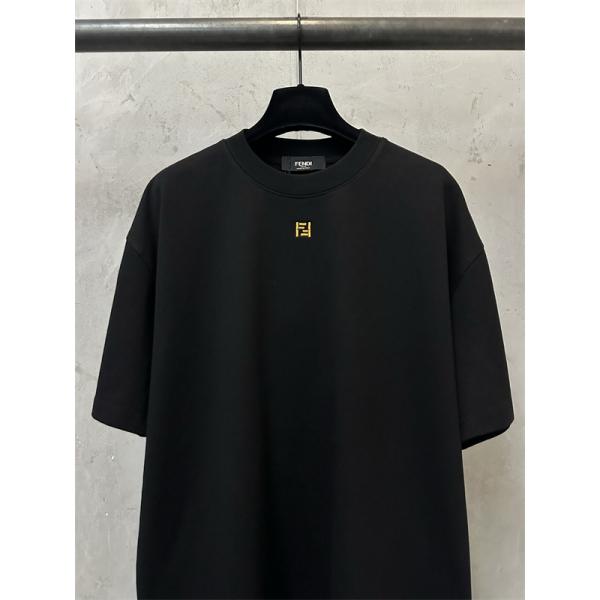 お洒落に魅せる 2026春夏新作 フェンディ FENDI Tシャツ半袖コピー 激安(日本最大級)
