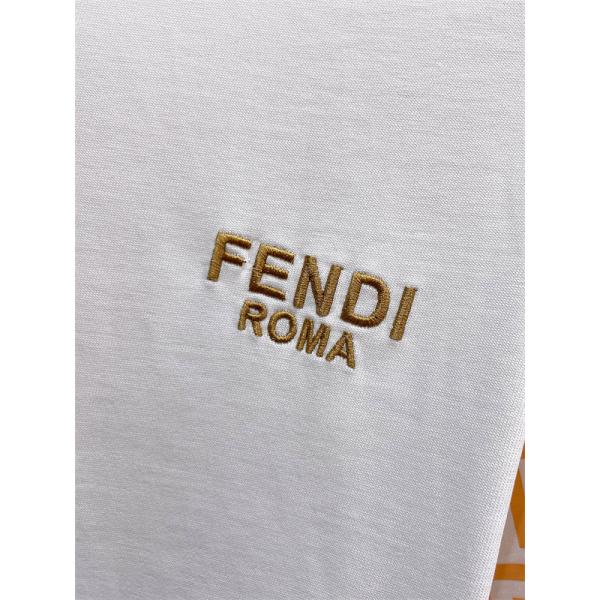 フェンディ FENDI 上下セット コピー 2026年トレンド感が強い カジュアルスタイルを軽快に 激安(日本最大級)