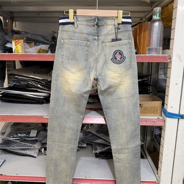 MONCLER 数年愛用しても人気アイテム デニムパンツ 特に話題なの上品　即完売 モンクレール 最新トレンド2019年春夏コレクション ブランド コピー 激安(日本最大級)