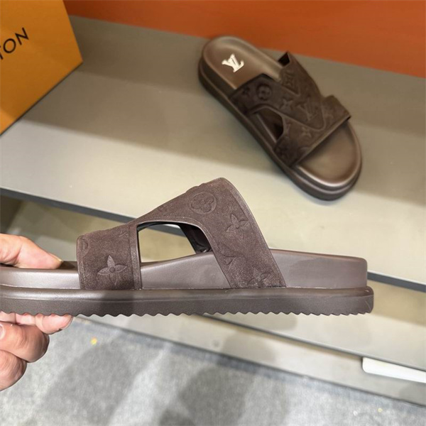 さらさら肌触りで快適☆ルイヴィトンサンダルコピーLOUIS VUITTON 夏の定番