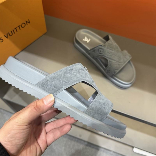 ☆水に強くて速乾☆ルイヴィトンサンダルコピー人気ランキング高級感LOUIS VUITTON 