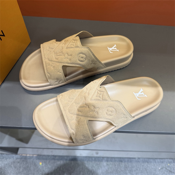 大人気☆ルイヴィトンサンダルコピーメンズ高級カジュアル靴LOUIS VUITTON