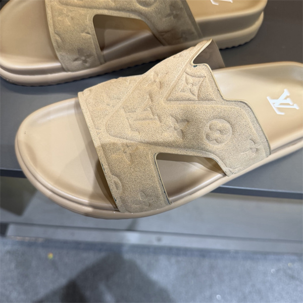 大人気☆ルイヴィトンサンダルコピーメンズ高級カジュアル靴LOUIS VUITTON 