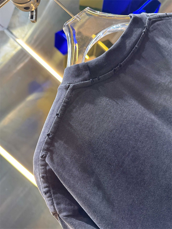 ウォッシュ加工 ワンポイントデザイン 春夏コーデ向け STONE ISLAND ストーンアイランド コピー 半袖トップス 話題アイテム 売れ筋