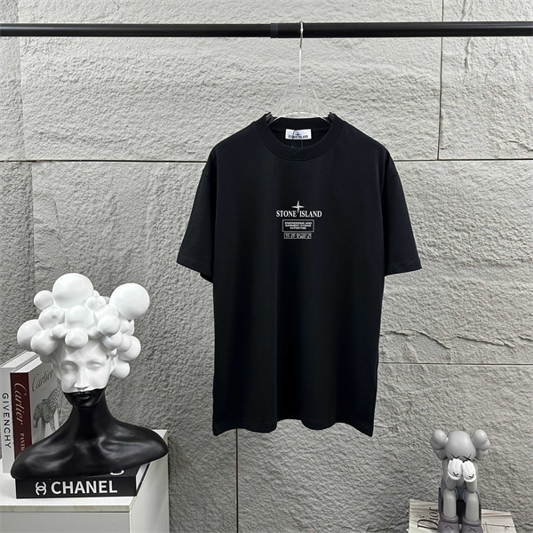 バックコンパスロゴ 2026春夏 ストリート映え STONE ISLAND ストーン