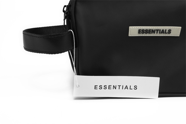 ストリートカジュアル コンパクトサイズ ESSENTIALS エッセンシャルズ コピー バッグ 日常収納向け 人気アイテム