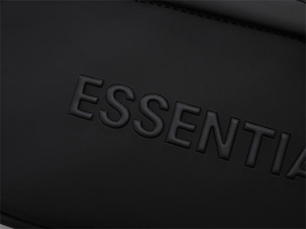 2026新作 上品なミニマルデザイン ESSENTIALS エッセンシャルズ コピー バッグ すっきり収納できる便利仕様 お出かけ定番