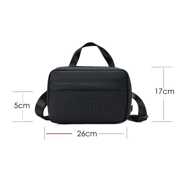 新作入荷 スクエア型収納 多機能ポケット付き ESSENTIALS エッセンシャルズ コピー バッグ 実用性重視 ユニセックス仕様