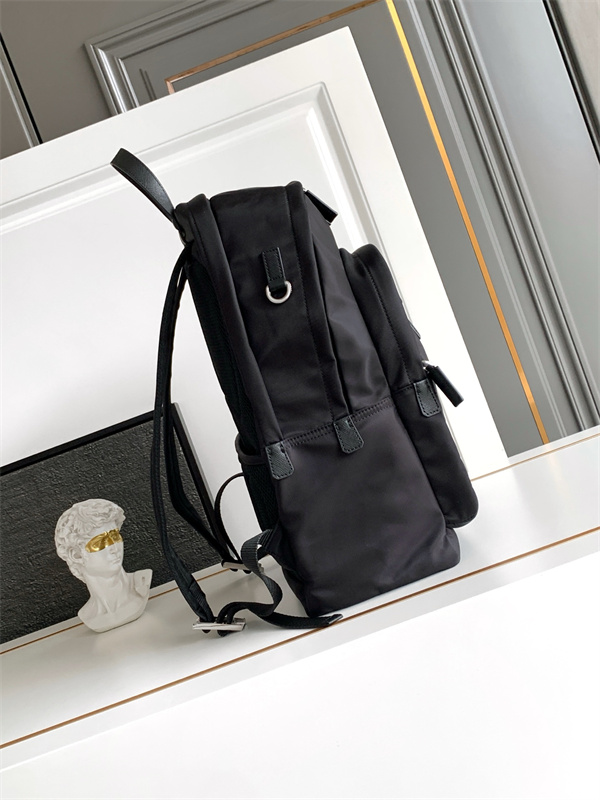 2026年注目PRADA メンズ大容量 プラダリュックサックコピー2VZ048