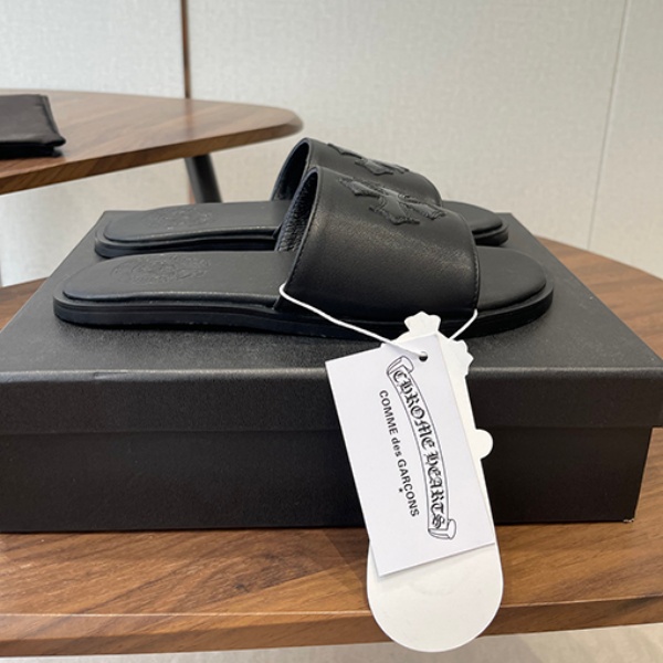 CHROME HEARTS コピー クロムハーツ コピー 2026新作 クロスレザー サンダル スライドサンダル メンズ レディース 軽量デザイン