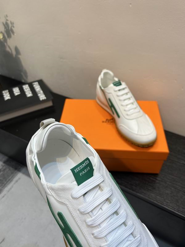☆エルメススニーカーコピー☆やわらかな素材が足に優しいHermès スリッポンスニーカー