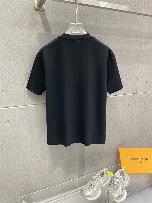 スポーティカジュアル 半袖トップス ハーフパンツ リラックスシルエット MONCLER モンクレール コピー セットアップ デイリー対応