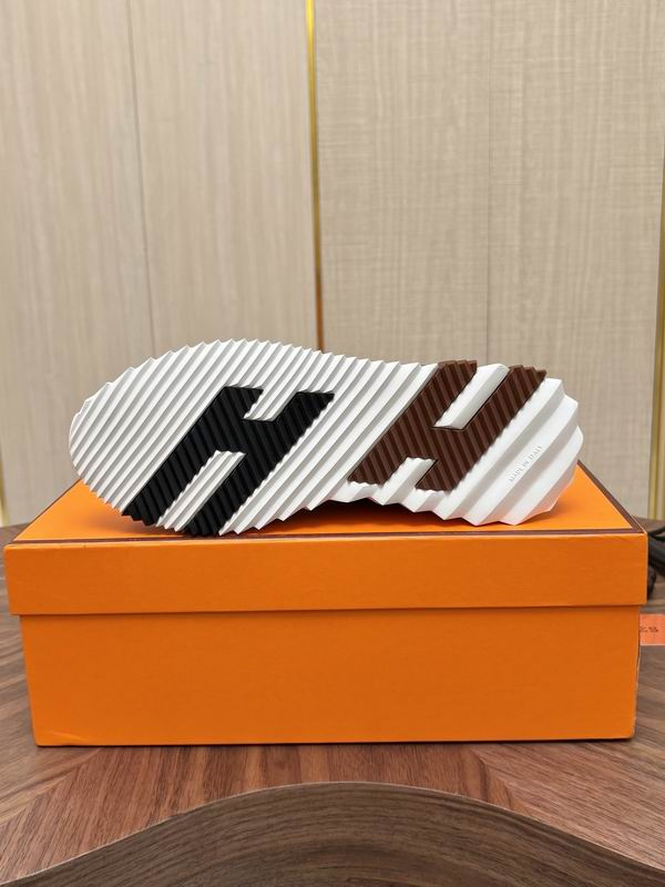 ☆ 高コスパ☆エルメススニーカーコピー Hermèメンズ スタンダードスニーカー 普段履きにぴったり