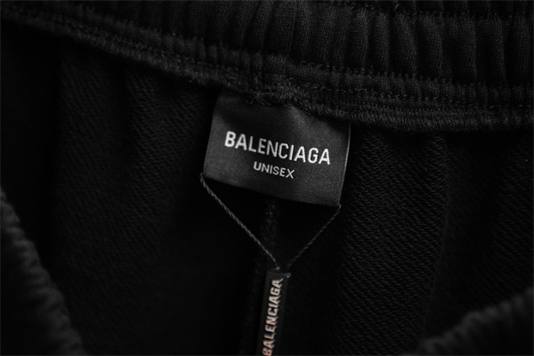 ワンポイントロゴ風 デザインショーツ 2026SS 海外トレンド BALENCIAGA バレンシアガ コピー ハーフパンツ ストリート