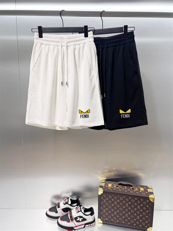 ストリートカジュアル 上質デザイン ハイエンドファッション FENDI フェンディ コピー 半袖Tシャツ 人気アイテム