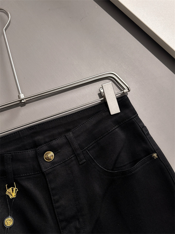 メデューサデザイン ラグジュアリースタイル 定番コレクション VERSACE ヴェルサーチ コピー デニムパンツ