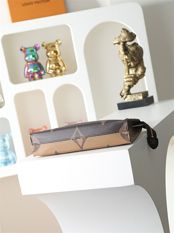 M11248☆☆ ルイビトン手持ちバッグコピー LOUIS VUITTON Trio Monogram  Monogram Reverse 
