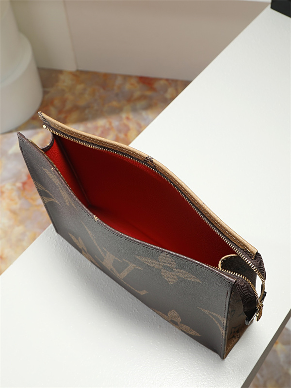 M11248☆☆ ルイビトン手持ちバッグコピー LOUIS VUITTON Trio Monogram  Monogram Reverse 