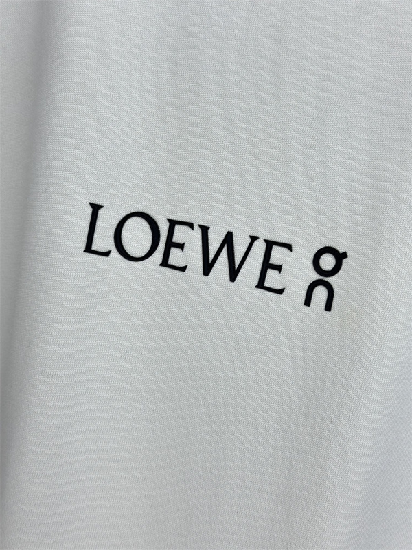 人気上昇中☆☆ロエベセットアップコピー loewe新作2026春夏メンズファッション逸品