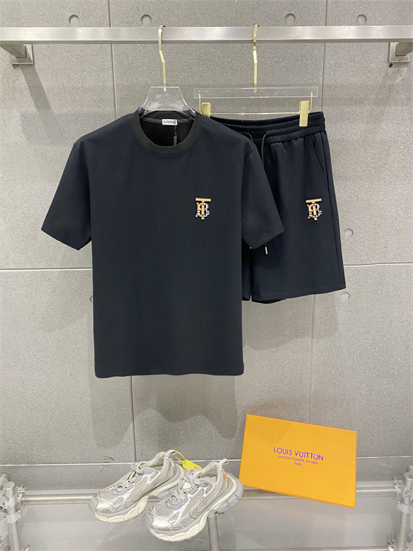 バーバリー上下着コピー BURBERRY 2026ss☆半袖Tシャツ＆デニム調ショーツ セット メンズ カジュアル ストリート