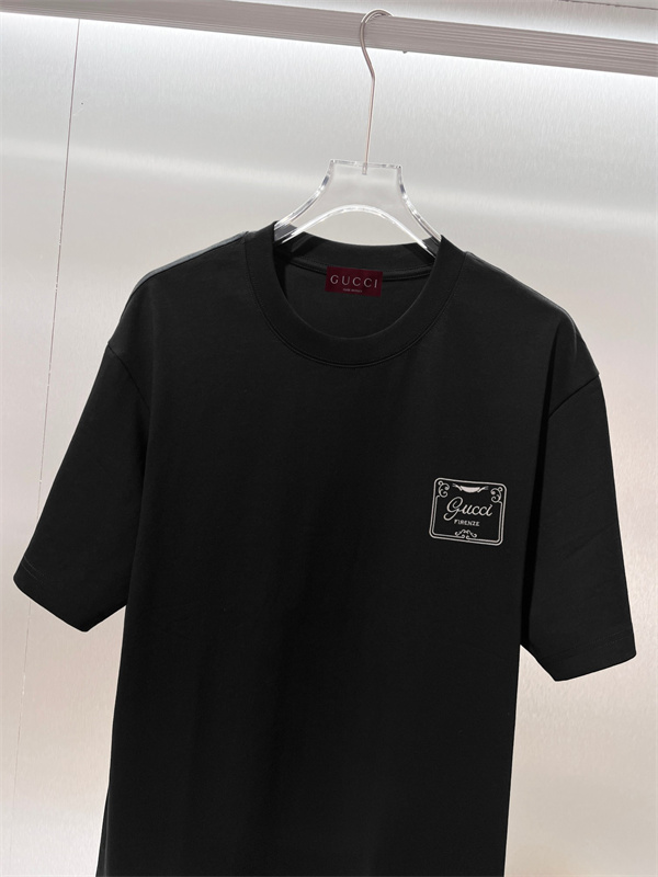 スクエアロゴ モードカジュアル ベーシックスタイル GUCCI グッチ コピー 半袖Tシャツ 人気モデル
