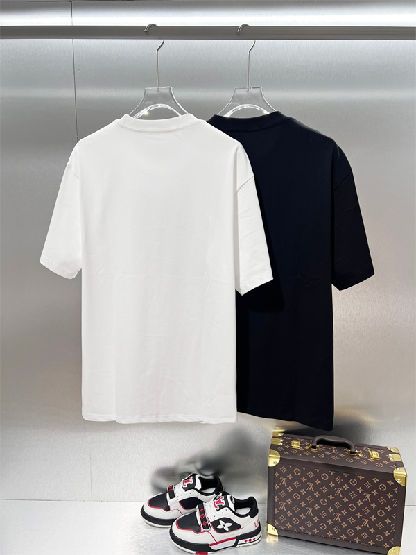 スクエアロゴ モードカジュアル ベーシックスタイル GUCCI グッチ コピー 半袖Tシャツ 人気モデル