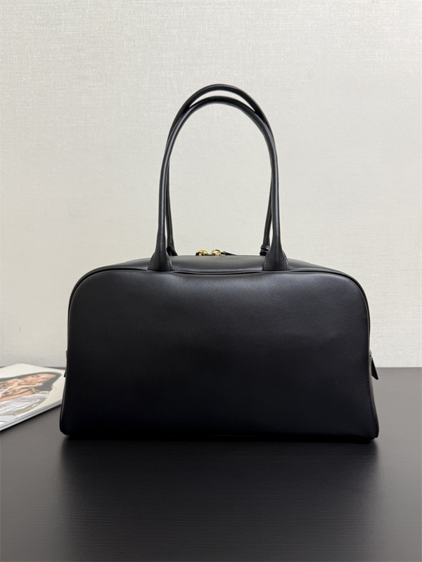 実用性抜群CHANELシャネルショルダーバッグスーパーコピー26S ボウリングバッグおしゃれ