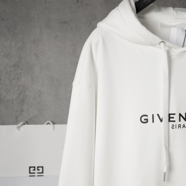 2026新作 GIVENCHY 激安 ジバンシィ 反転ロゴ プルオーバーパーカー オーバーサイズ フーディー