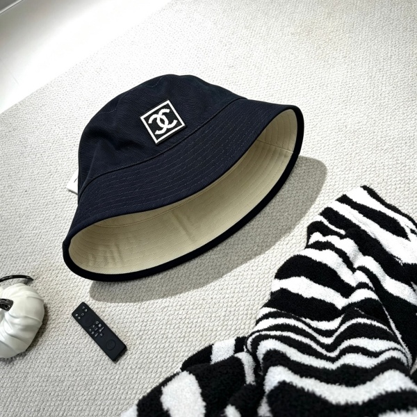 2026新作 CHANEL 激安 シャネル リバーシブル バケットハットロゴ ワッペン