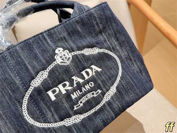 男女兼用PRADAプラダトートバッグデニムコピー☆ 2026トレンド新作大容量使いやすい