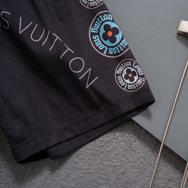 2026新作 LOUIS VUITTON 激安 ルイ・ヴィトン ロゴプリント スイムショーツ ハーフパンツ ショートパンツ 速乾 ビーチパンツ リゾート 人気アイテム