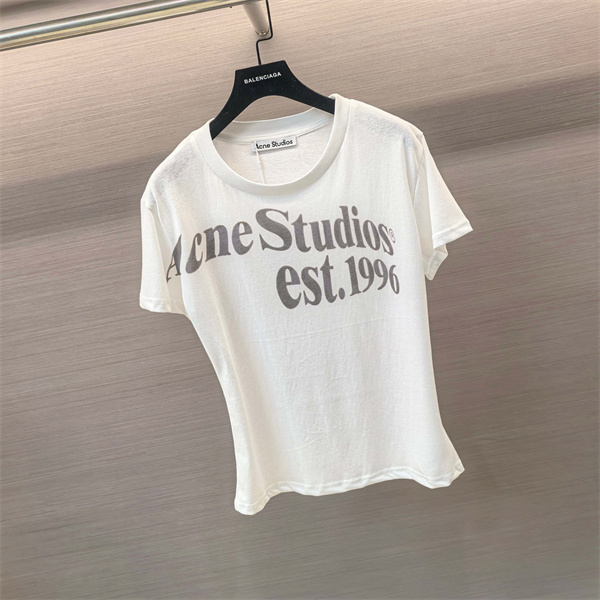 フロントロゴデザイン ヴィンテージ感 カジュアルコーデ向け Acne Studios アクネストゥディオズ コピー Tシャツ